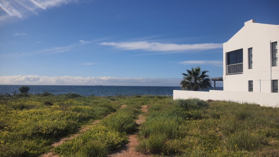  Bedroom Property for Sale in Sandy Point Beach Estate Western Cape